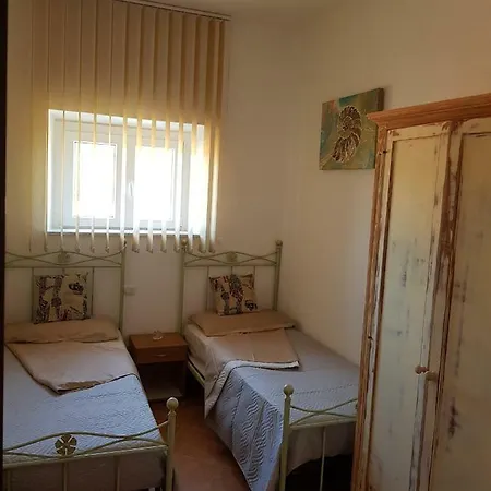 Monte Mare 아파트 아르자케나